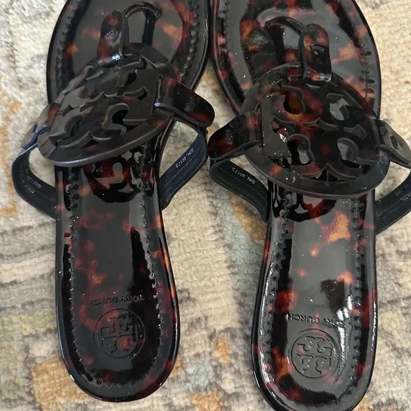 Tory Burch miller tortoise shell sandals - Picture 2 of 5